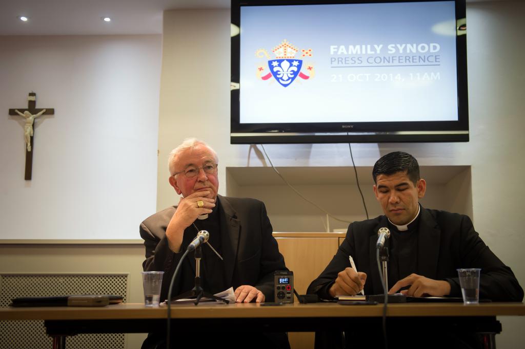Cardinal holds Press Conference to Reflect on the Family Synod