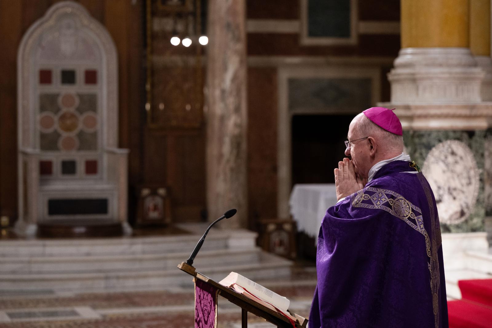 Archbishop prays for victims of Golders Green attack