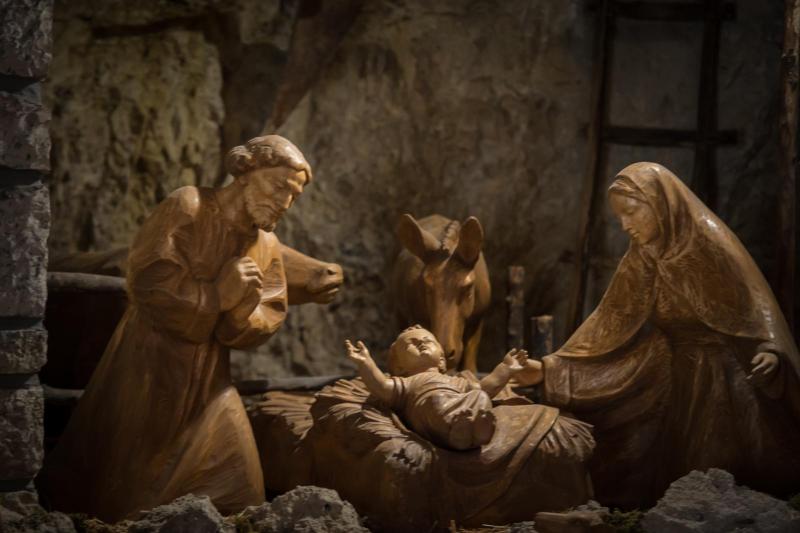Come to the Manger: A Christmas Reflection