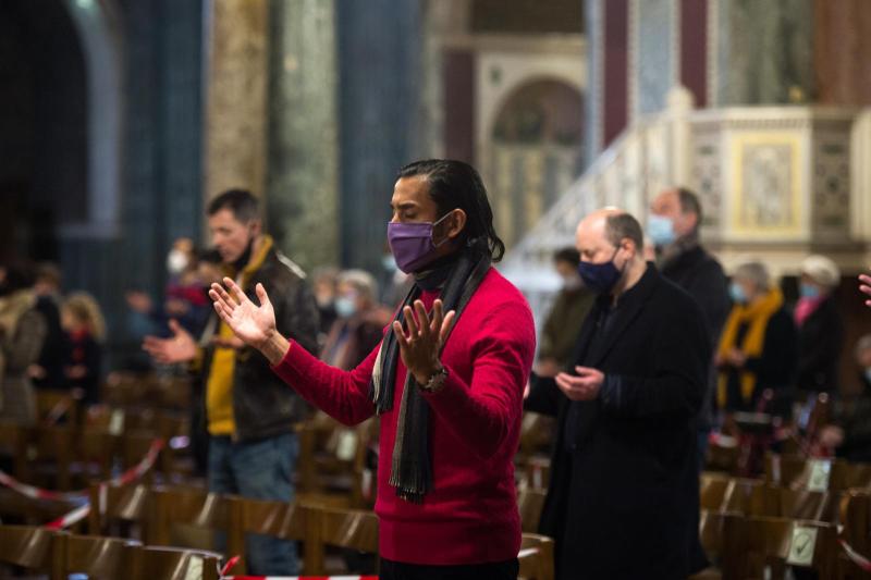 Bishops welcome return to public worship after lockdown ends