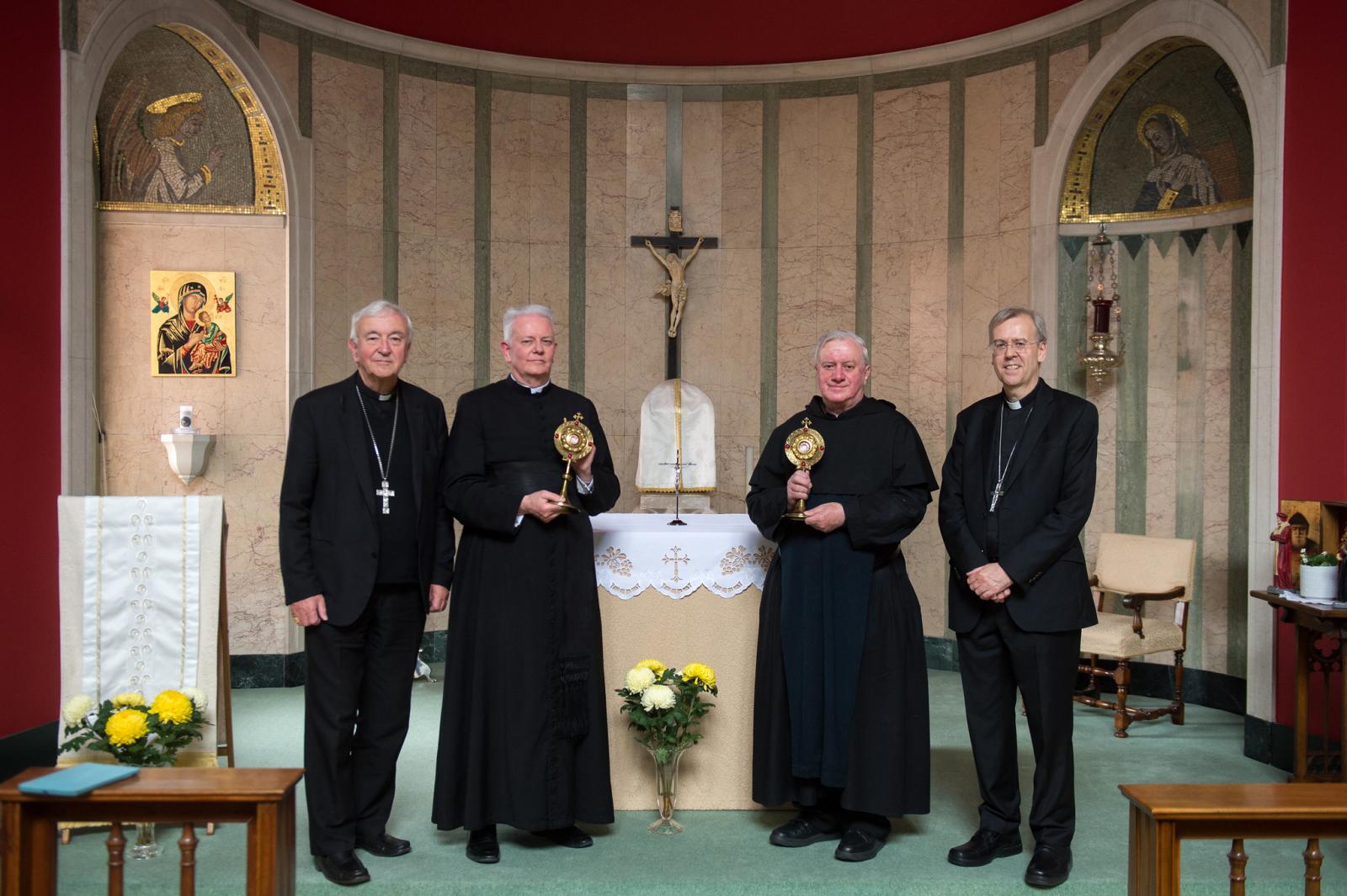 Two parishes receive relics of Blessed Carlo Acutis