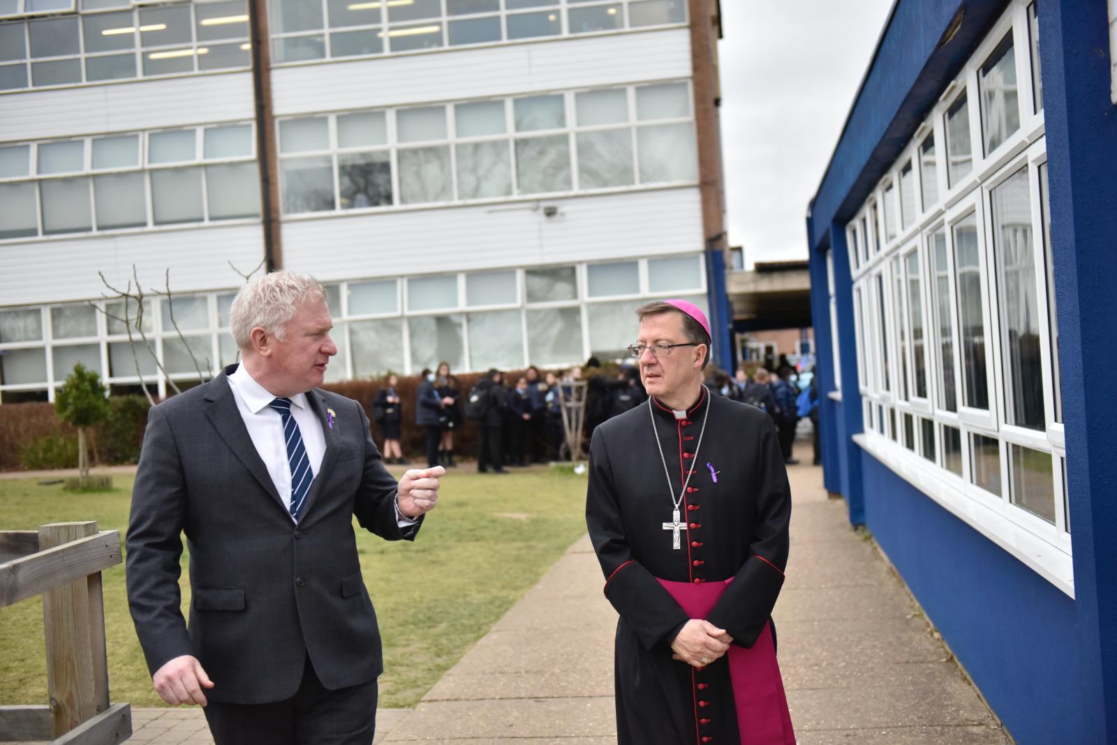 Nicholas Breakspear School welcomes Bishop John Sherrington - Diocese of Westminster