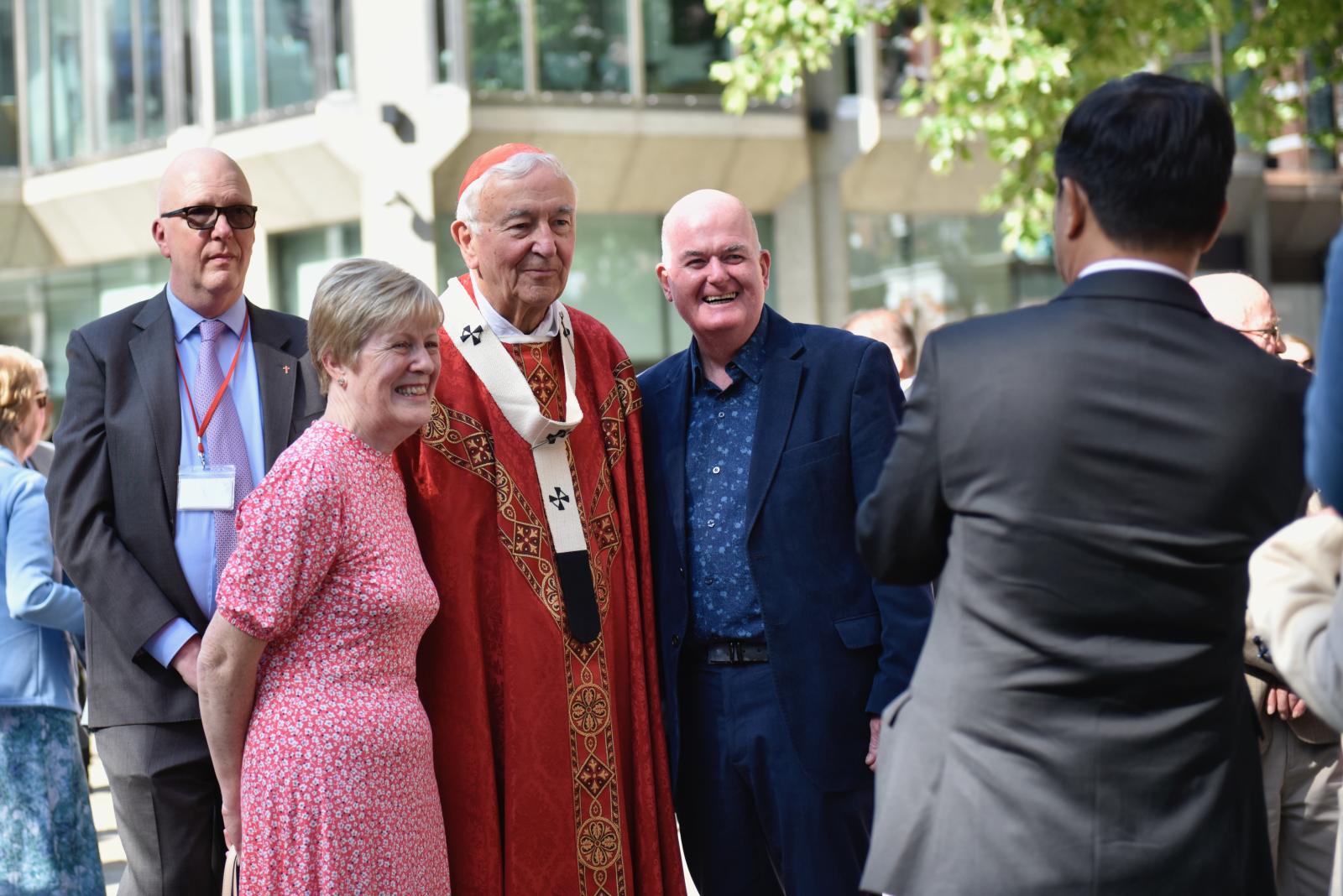 Over 430 couples witness to 'demanding vocation' of married love - Diocese of Westminster