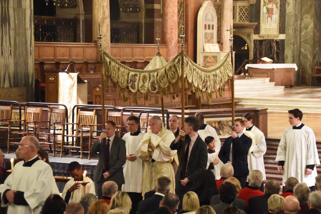 Cardinal Vincent Celebrates Mass of the Lord's Supper