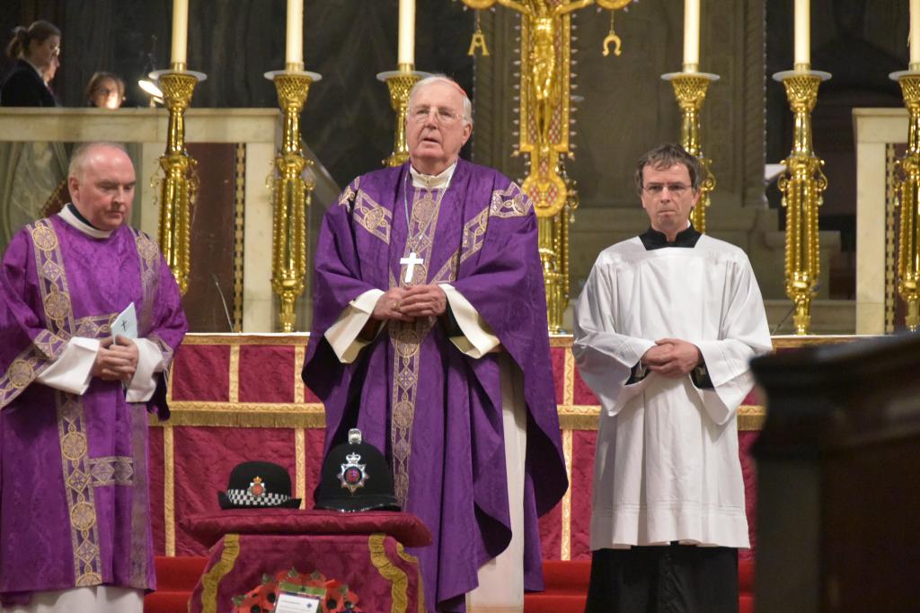 Cardinal Murphy O'Connor celebrates Requiem Mass for Catholic Police Guild