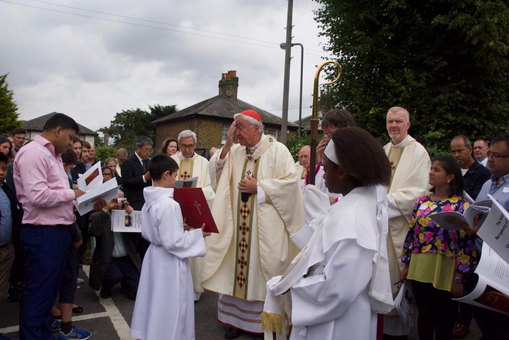 Opening the Door in High Barnet - Diocese of Westminster