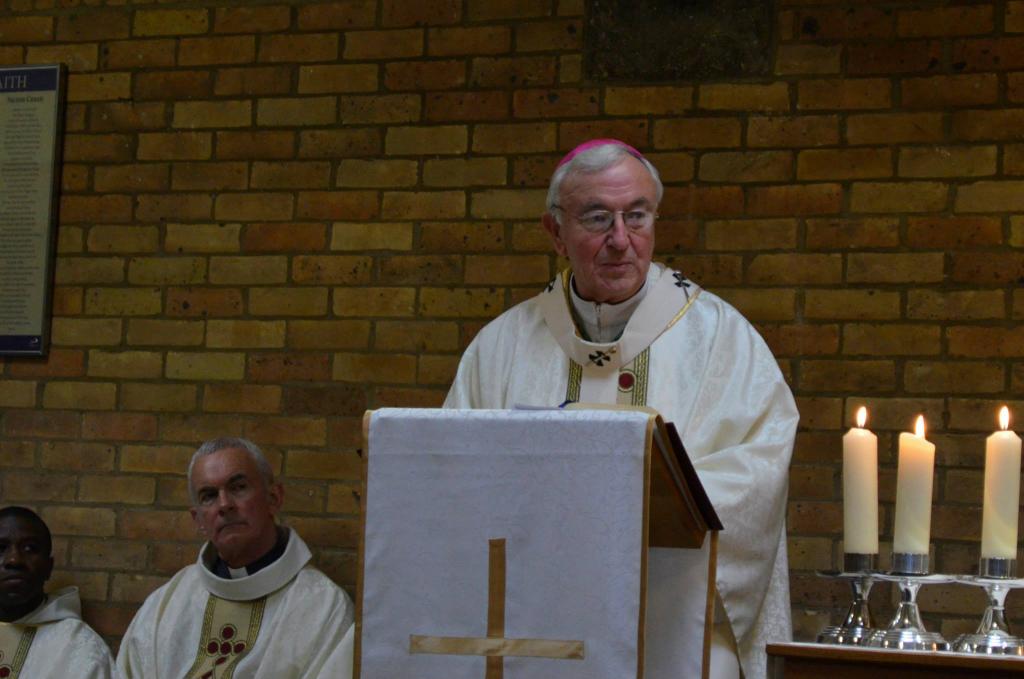Archbishop celebrates Freshers Mass