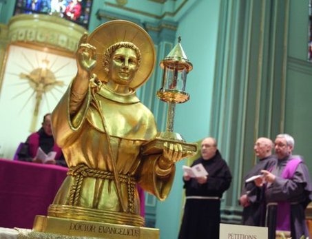Relics of St Anthony of Padua in London - Diocese of Westminster