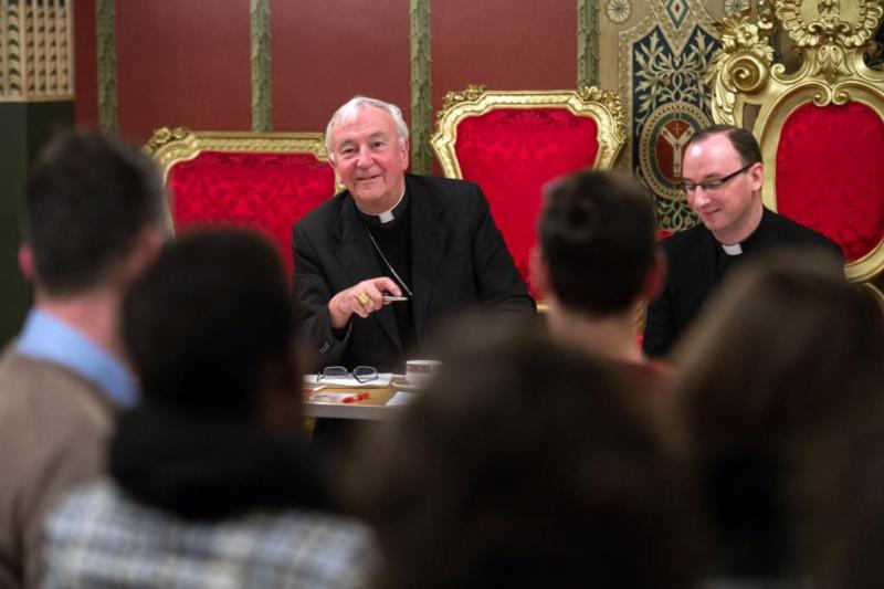 Cardinal invites young people to be 'digital apostles' 