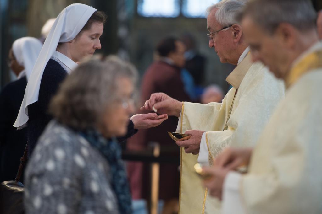 'We must have special concern for the elderly,' says Cardinal in latest coronavirus message - Diocese of Westminster