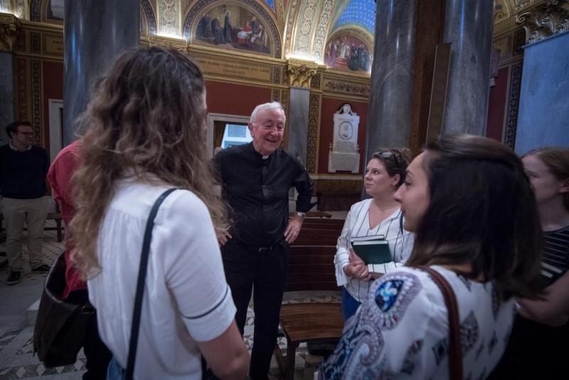 Cardinal Vincent with young people visiting the Venerable English College in October (Mazur/Catholicnews.org.uk)