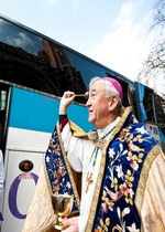 Archbishop blesses Jumbulance