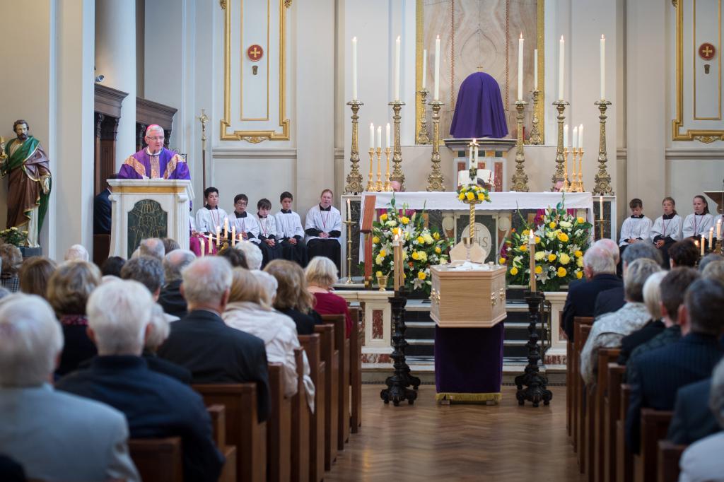 Cardinal Cormac: 'Gazing with an undimmed eye' - Diocese of Westminster