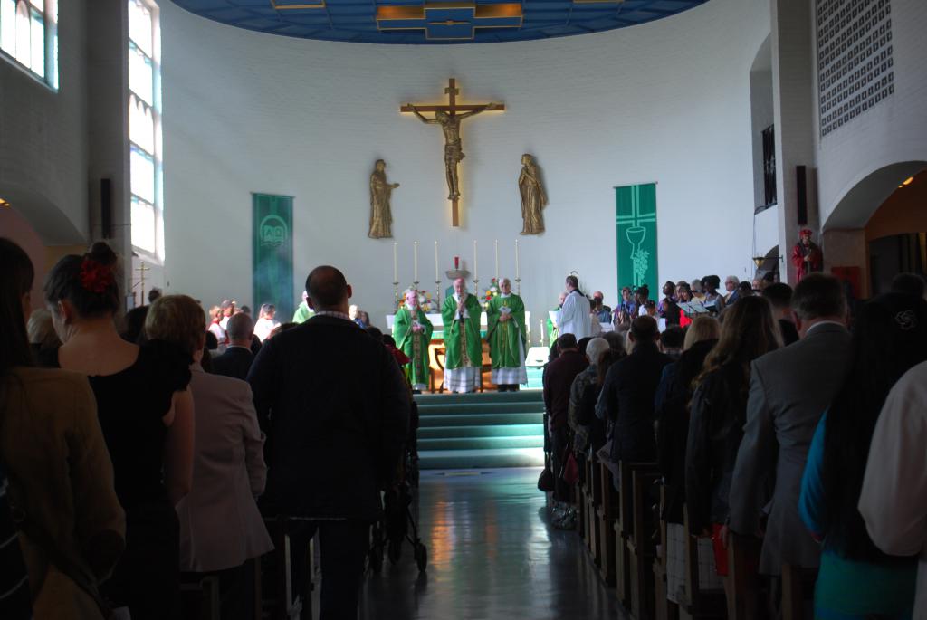 90th Anniversary mass in Borehamwood  - Diocese of Westminster
