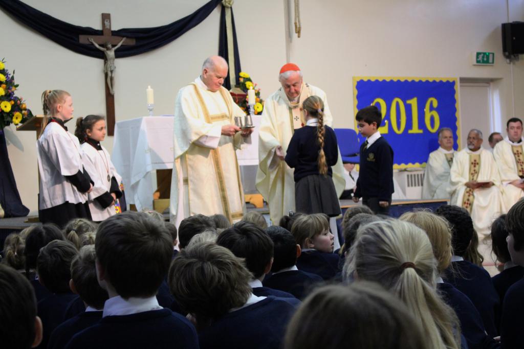 Cardinal Vincent Celebrates 50th Anniversary of Divine Saviour School - Diocese of Westminster