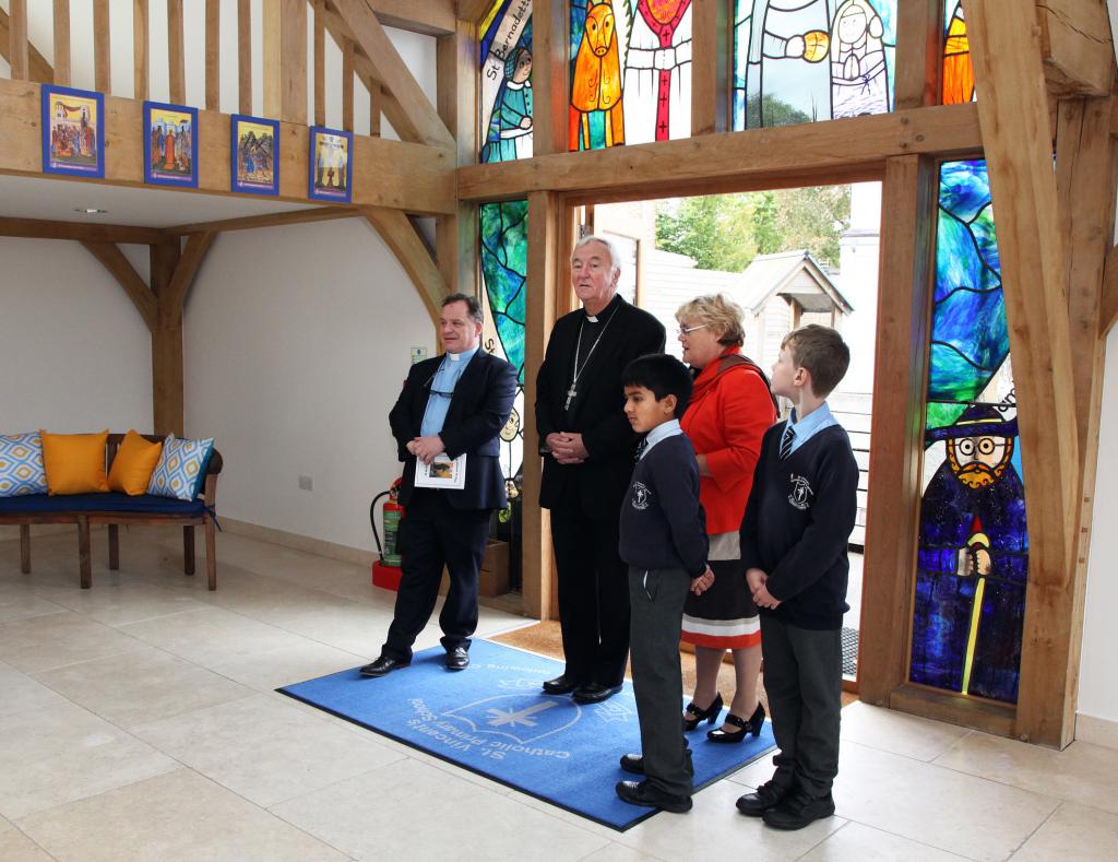 Cardinal Vincent Blesses New Sacred Hearts Hall at St Vincent's School, Acton - Diocese of Westminster