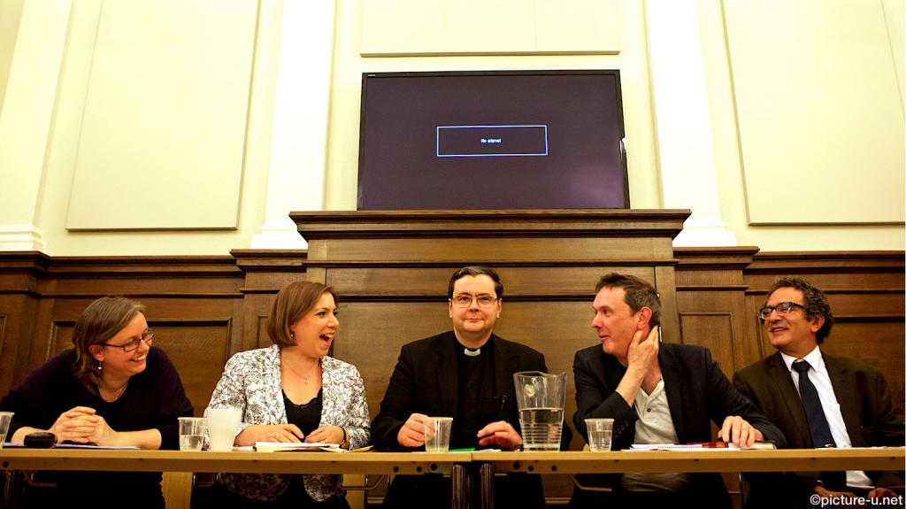 Faith Matters Question Time: 'Should Religion be Part of Education?' - Diocese of Westminster