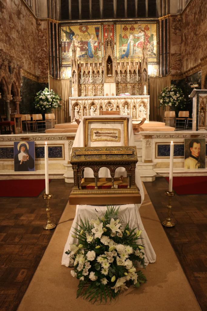 Relics of St Claude la Colombiere and St Margaret Mary Alacoque Welcomed to London - Diocese of Westminster