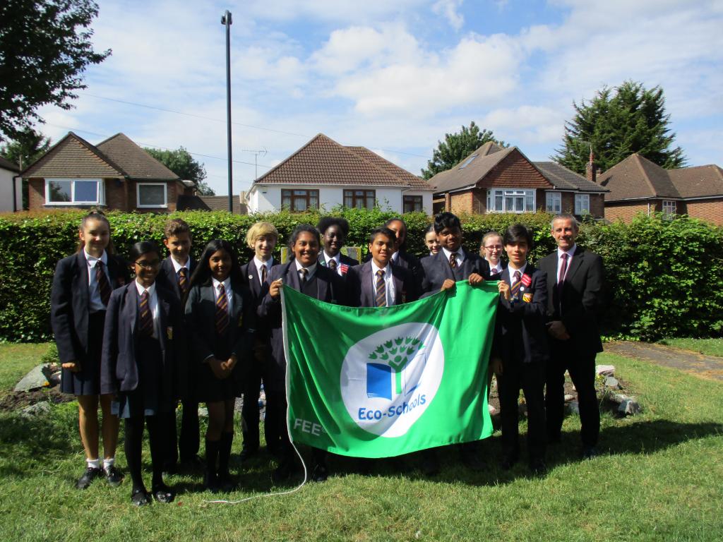 Pupils Fly the Flag for the Environment