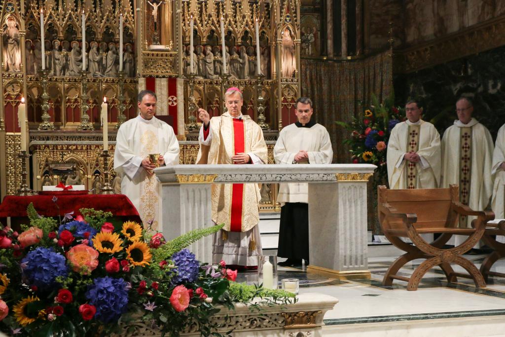 The Solemn Mass of Dedication of the New Altar at Farm Street - Diocese of Westminster