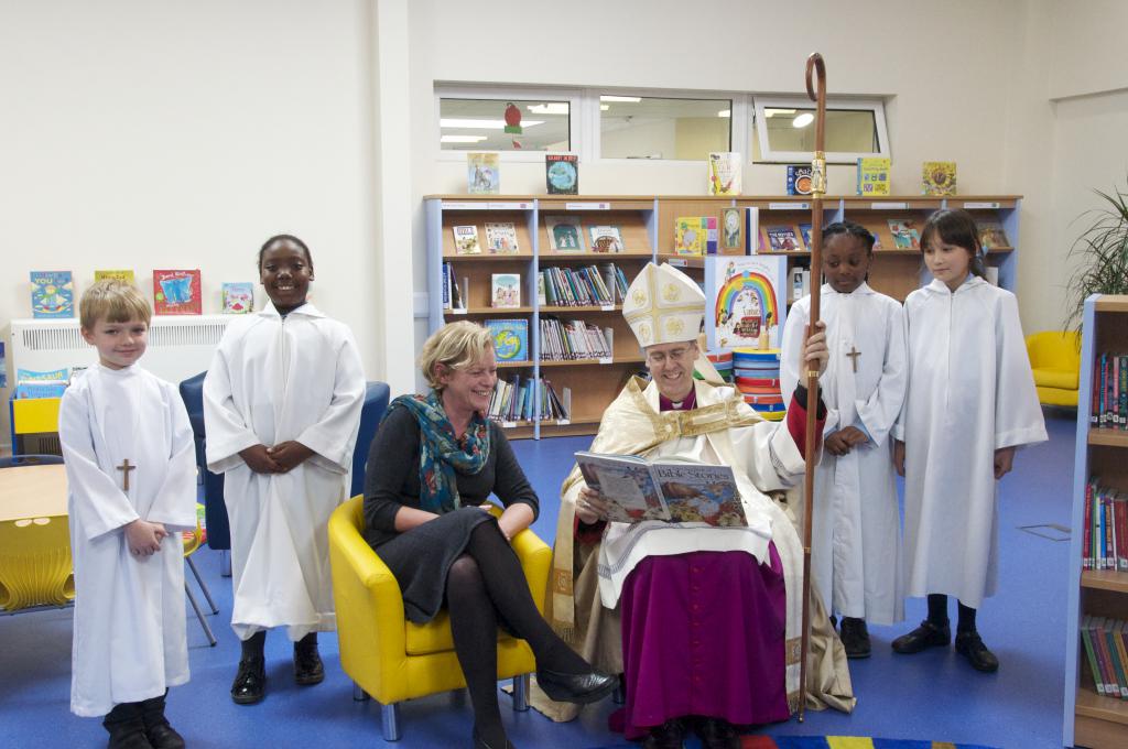 Bishop Nicholas Blesses New Library at St Anne's - Diocese of Westminster