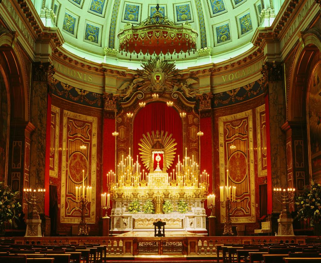 Quarant'Ore takes place at Brompton Oratory  - Diocese of Westminster